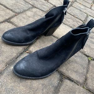 Dolce Vita Double side zip ankle booties